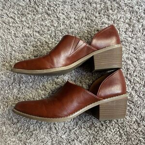 Brown leather dress shoes size 11